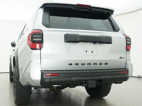 New 2026 Toyota 4Runner SR5 AWD/4WD image 22