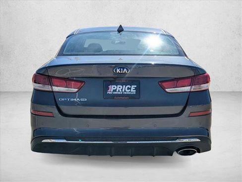 Used 2020 Kia Optima LX image 6