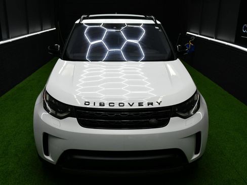 Used 2018 Land Rover Discovery HSE AWD/4WD image 6