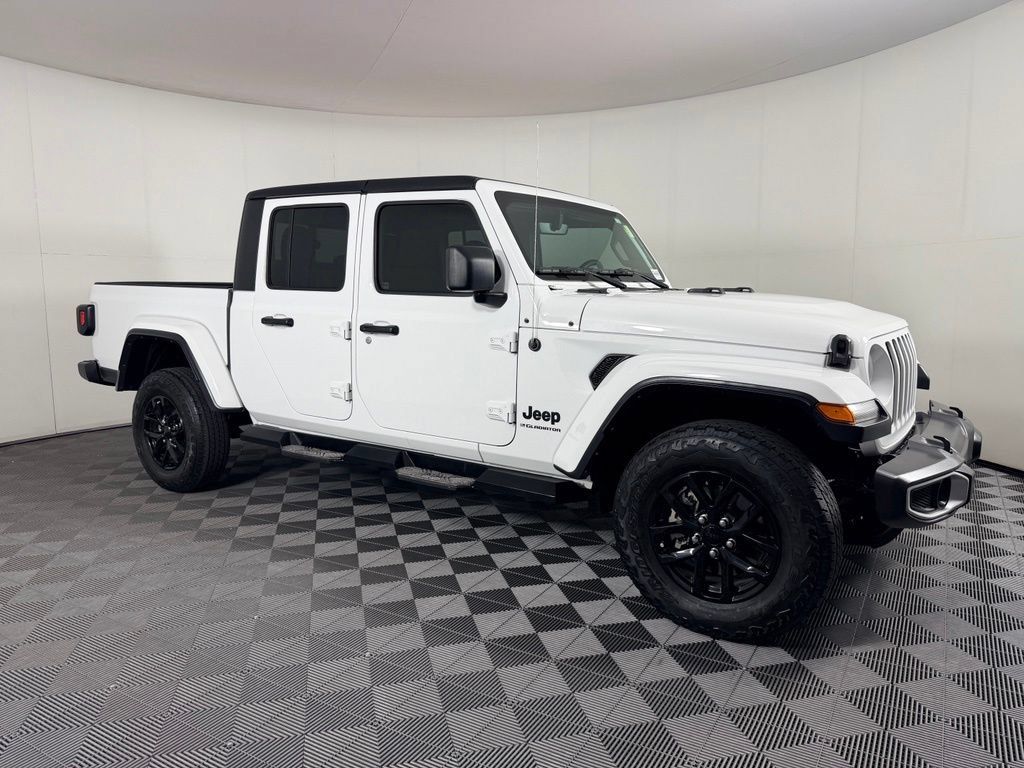 Used 2023 Jeep Gladiator Sport AWD/4WD image 5