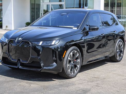 New 2026 BMW iX xDrive45 w/ M Sport Package AWD/4WD image 3