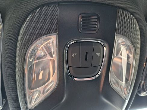 New 2026 Jeep Compass Latitude image 18