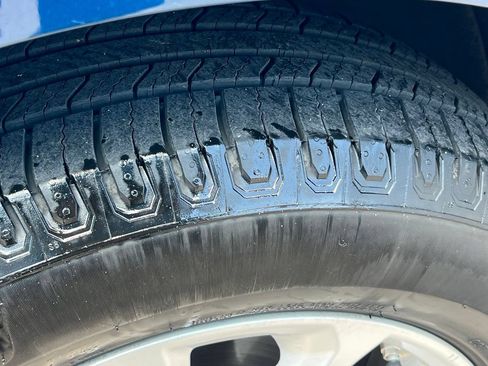 Used 2020 Chevrolet Equinox LT w/ LPO, Floor Liner Package FWD image 26