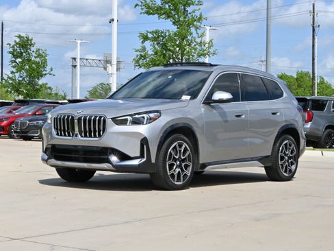 Certified 2024 BMW X1 xDrive28i w/ Premium Package image 5