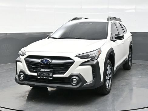 Used 2023 Subaru Outback Premium w/ Popular Package #1 AWD/4WD image 2