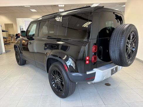 Used 2025 Land Rover Defender 110 S AWD/4WD image 5
