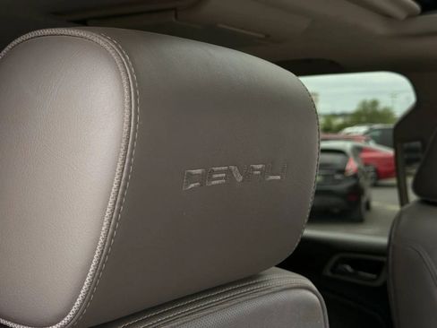 Used 2018 GMC Yukon Denali w/ Denali Ultimate Package AWD/4WD image 23