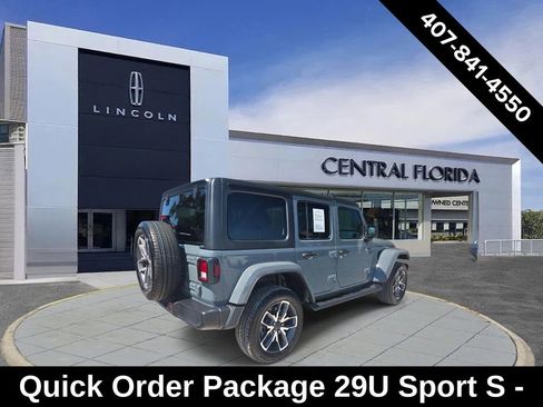 Used 2024 Jeep Wrangler Unlimited w/ Convenience Group AWD/4WD image 2