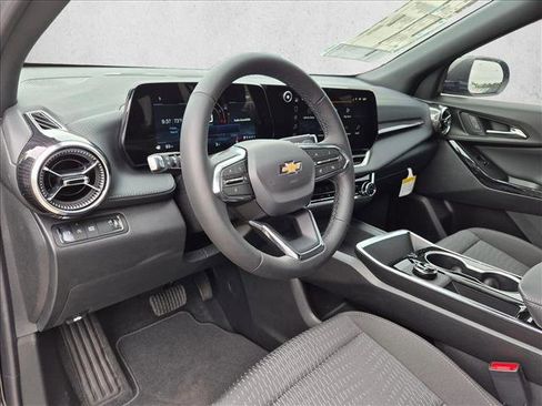 New 2026 Chevrolet Equinox LT w/ Safety and Technology Package FWD image 9