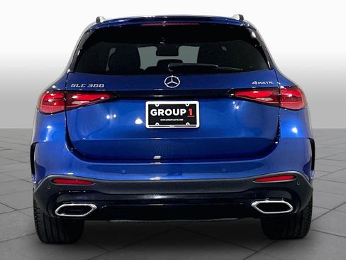 Used 2023 Mercedes-Benz GLC 300 4MATIC image 4