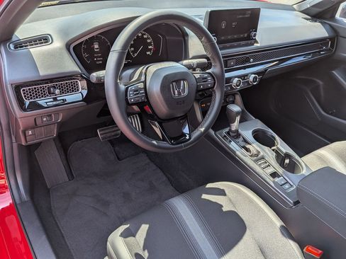 Used 2025 Honda Civic Sport image 16