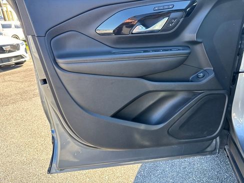 Certified 2023 GMC Terrain AT4 image 11