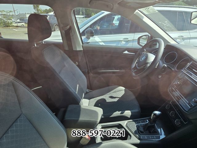 Used 2021 Volkswagen Tiguan S FWD image 11