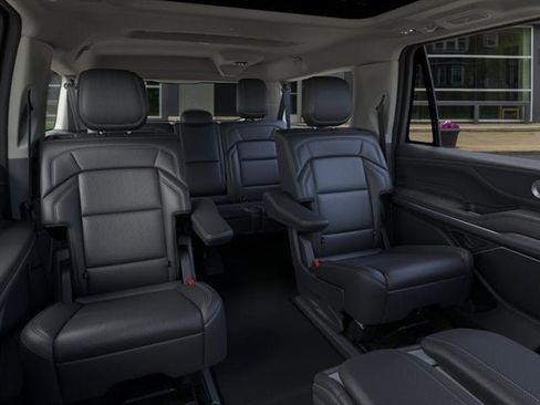 New 2026 Lincoln Navigator L Reserve AWD/4WD image 57