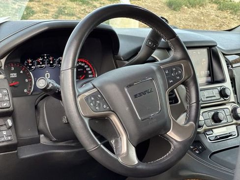 Used 2016 GMC Yukon Denali w/ Open Road Package image 32