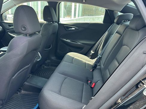 Used 2016 Chevrolet Malibu LT FWD image 10