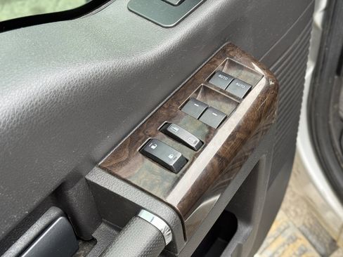 Used 2013 Ford F250 Platinum image 13
