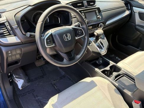 Used 2019 Honda CR-V LX image 4