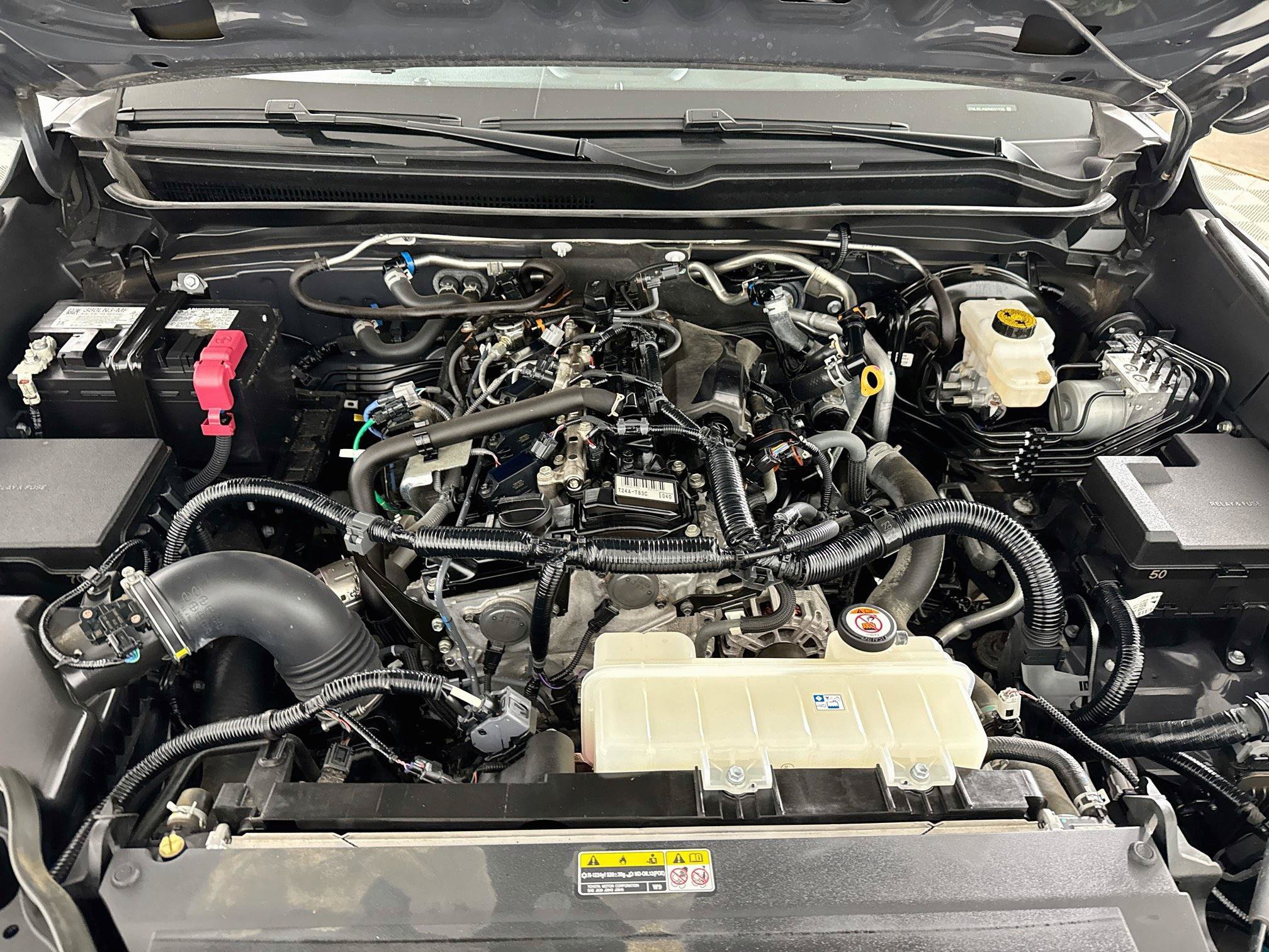 Certified 2024 Toyota Tacoma SR5 AWD/4WD image 10