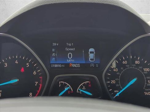 Used 2018 Ford Escape SE w/ SE Sport Appearance Package image 8