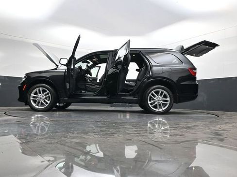 Used 2024 Dodge Durango GT image 41