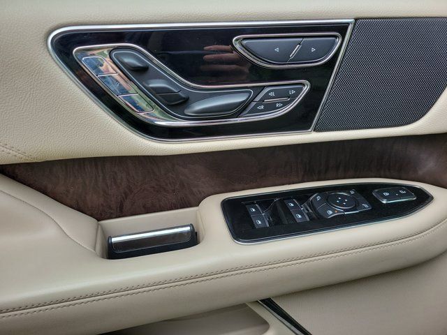 Used 2020 Lincoln Navigator Reserve RWD image 25