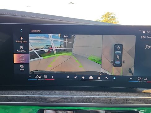 Used 2025 BMW 740i image 11