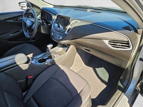 Used 2023 Chevrolet Malibu LT image 20
