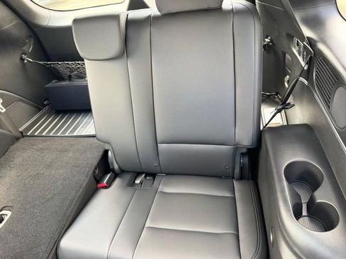 Used 2026 Hyundai Palisade Calligraphy AWD/4WD image 8