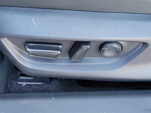 New 2026 Toyota Camry SE image 18