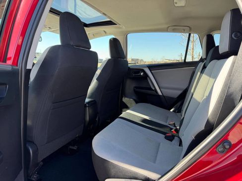 Used 2016 Toyota RAV4 XLE image 15