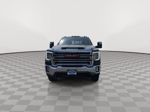 Used 2021 GMC Sierra 3500 SLT w/ SLT Convenience Package AWD/4WD image 2