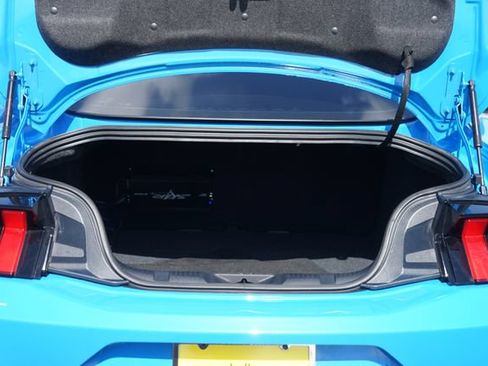 Used 2025 Ford Mustang Coupe RWD image 27