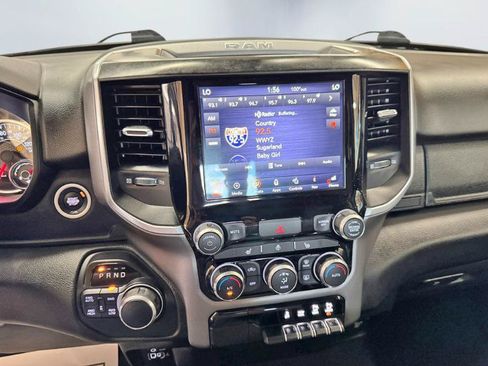 Used 2019 RAM 1500 Big Horn AWD/4WD image 19