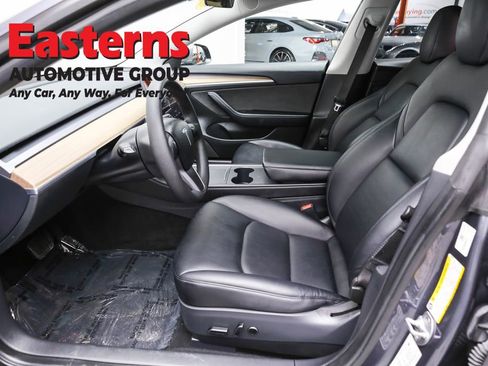 Used 2023 Tesla Model 3 Standard Range image 14