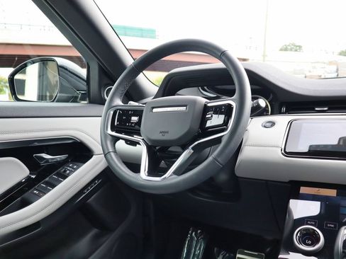 Used 2023 Land Rover Range Rover Evoque R-Dynamic SE AWD/4WD image 24