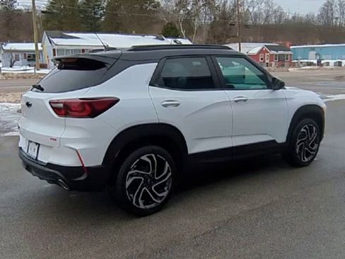 Certified 2025 Chevrolet TrailBlazer RS w/ Convenience Package image 8