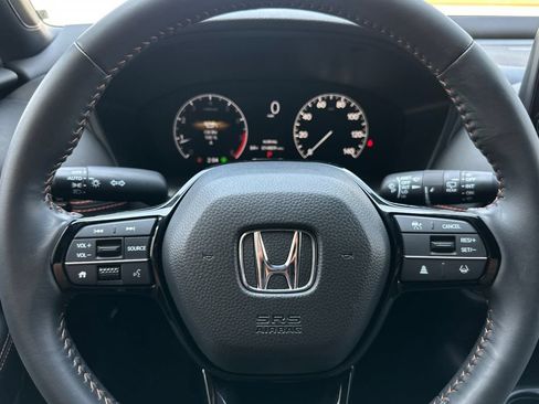 Certified 2025 Honda HR-V Sport image 24