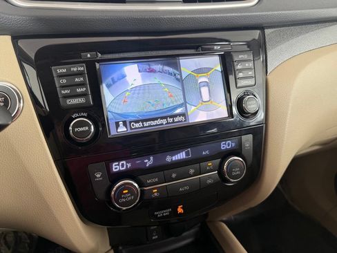 Used 2015 Nissan Rogue SL FWD image 21