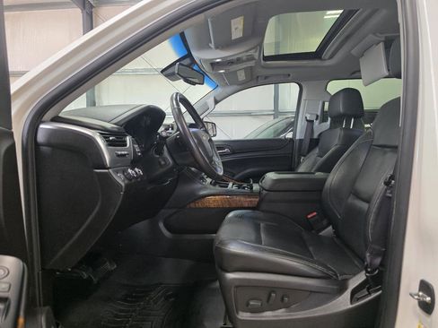 Used 2016 Chevrolet Suburban LTZ AWD/4WD image 9