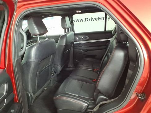 Used 2019 Ford Explorer Sport AWD/4WD image 9