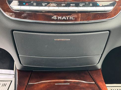 Used 2011 Mercedes-Benz S 550 4MATIC image 60