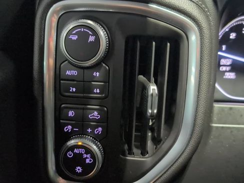 Used 2019 GMC Sierra 1500 Elevation w/ Elevation Convenience Package AWD/4WD image 15