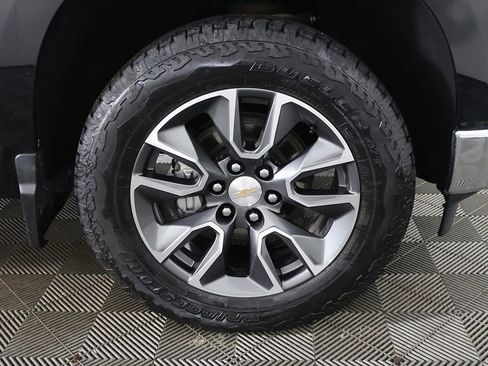 Used 2024 Chevrolet Silverado 1500 LT image 19