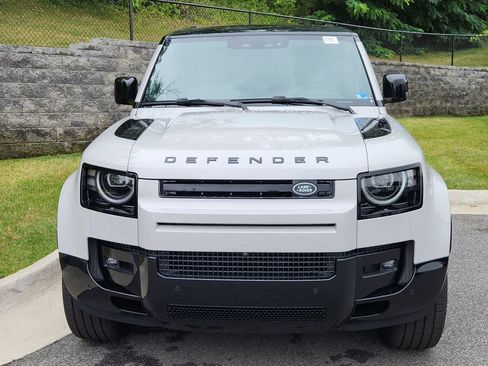 New 2026 Land Rover Defender 130 X-Dynamic SE AWD/4WD image 8
