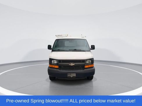 Used 2016 Chevrolet Express 2500 RWD image 3