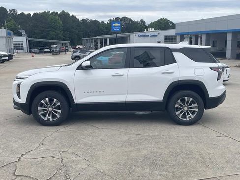 New 2026 Chevrolet Equinox LT w/ Safety and Technology Package FWD image 2