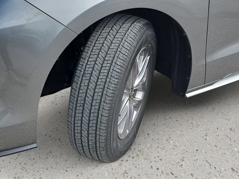 New 2026 Toyota Sienna XLE FWD image 34