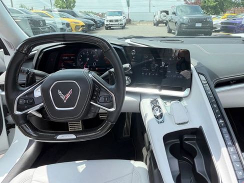 Used 2023 Chevrolet Corvette Z06 w/ Z07 Performance Package RWD image 18