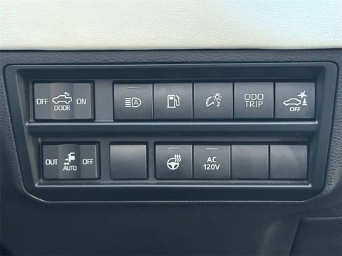 Used 2023 Toyota Tundra Capstone image 33